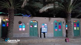 نمای بیرونی اتاق های اقامتگاه بوم گردی نخلستان کویر - شهداد - روستای دولت آباد
